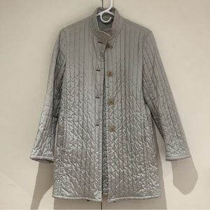 Authentic MaxMara Light Puffer Jacket, Belt, Size US6, Satin Grey, Made in Italy